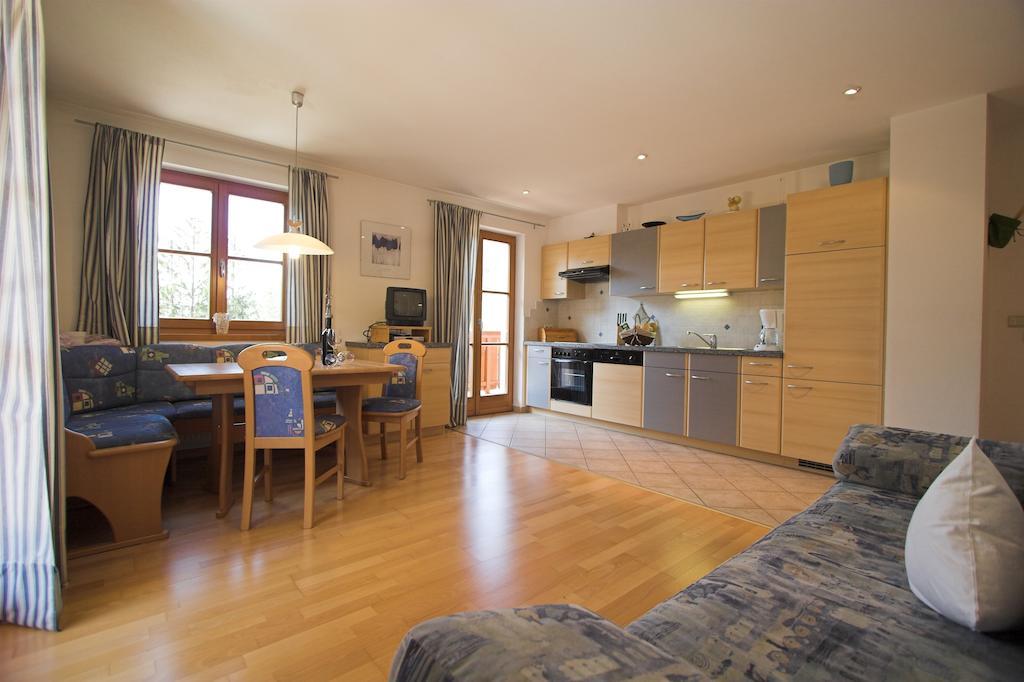 Apartments Dilln Gütl Tiers am Rosengarten Zimmer foto